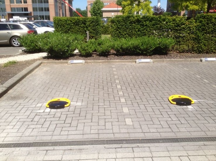 Automatic Parkguard open in parking bay